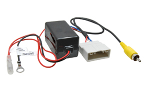 Adaptr pre OEM parkovaciu kameru Nissan