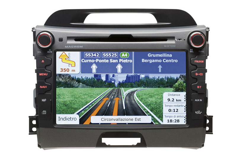 Autordio-GPS MACROM  M-OF7040 pre  KIA SPORTAGE  III.(8/2010->)